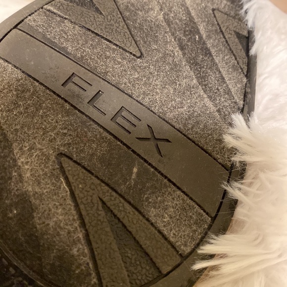 Life stride soft system nude heels, size 10. Extra arch and heel support - Picture 9 of 16